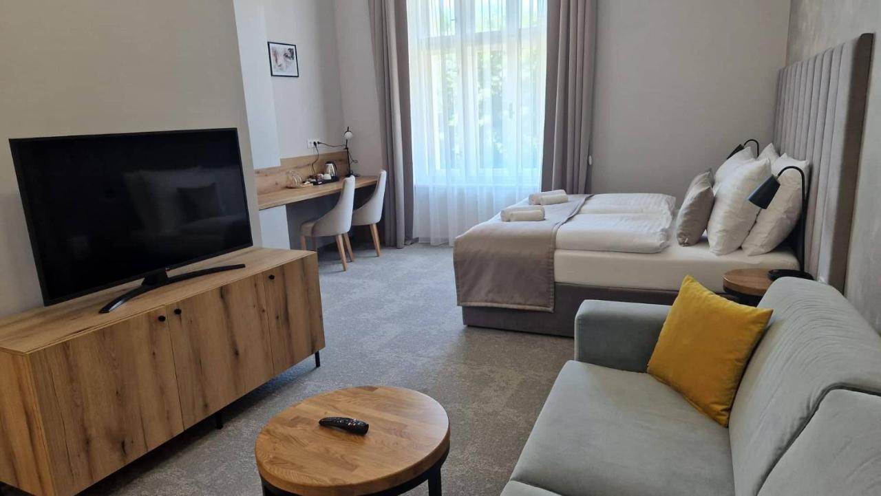 Boutique Hotel Siglisberg Stiavnicke Bane Bagian luar foto