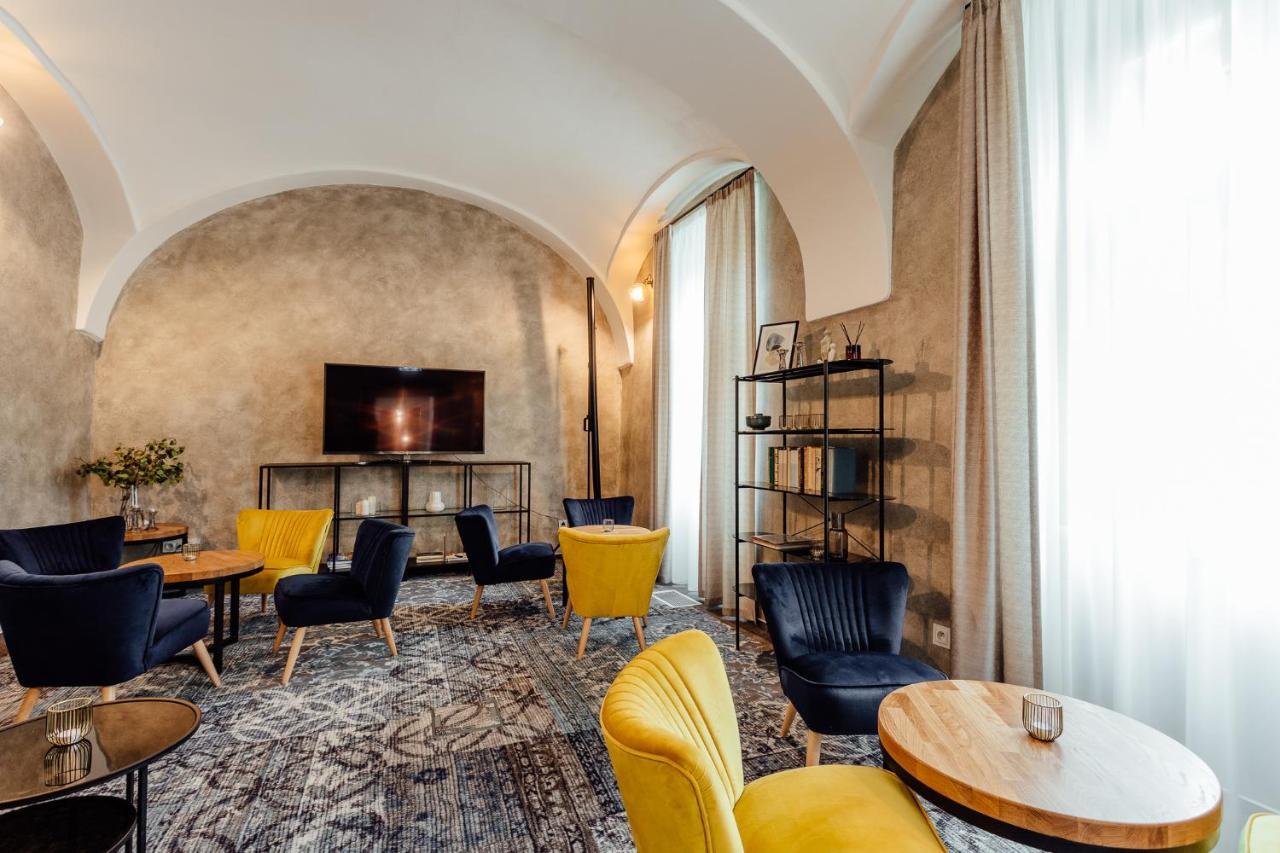 Boutique Hotel Siglisberg Stiavnicke Bane Bagian luar foto
