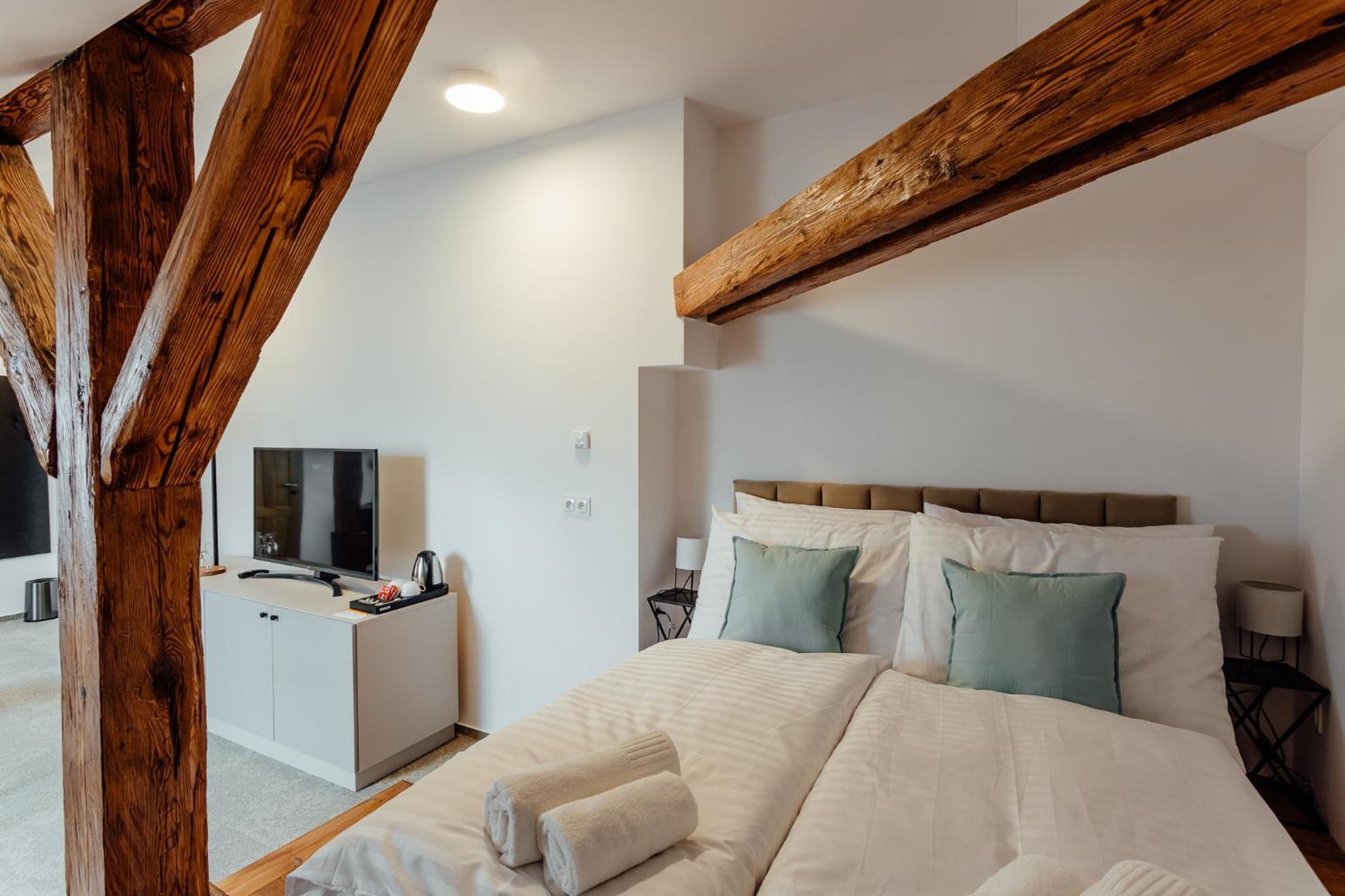 Boutique Hotel Siglisberg Stiavnicke Bane Bagian luar foto